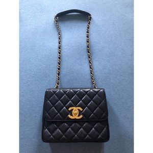 Vintage Chanel Caviar Leather Shoulder Bag